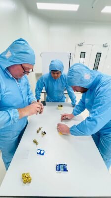 Te bao goc Viet Nhat